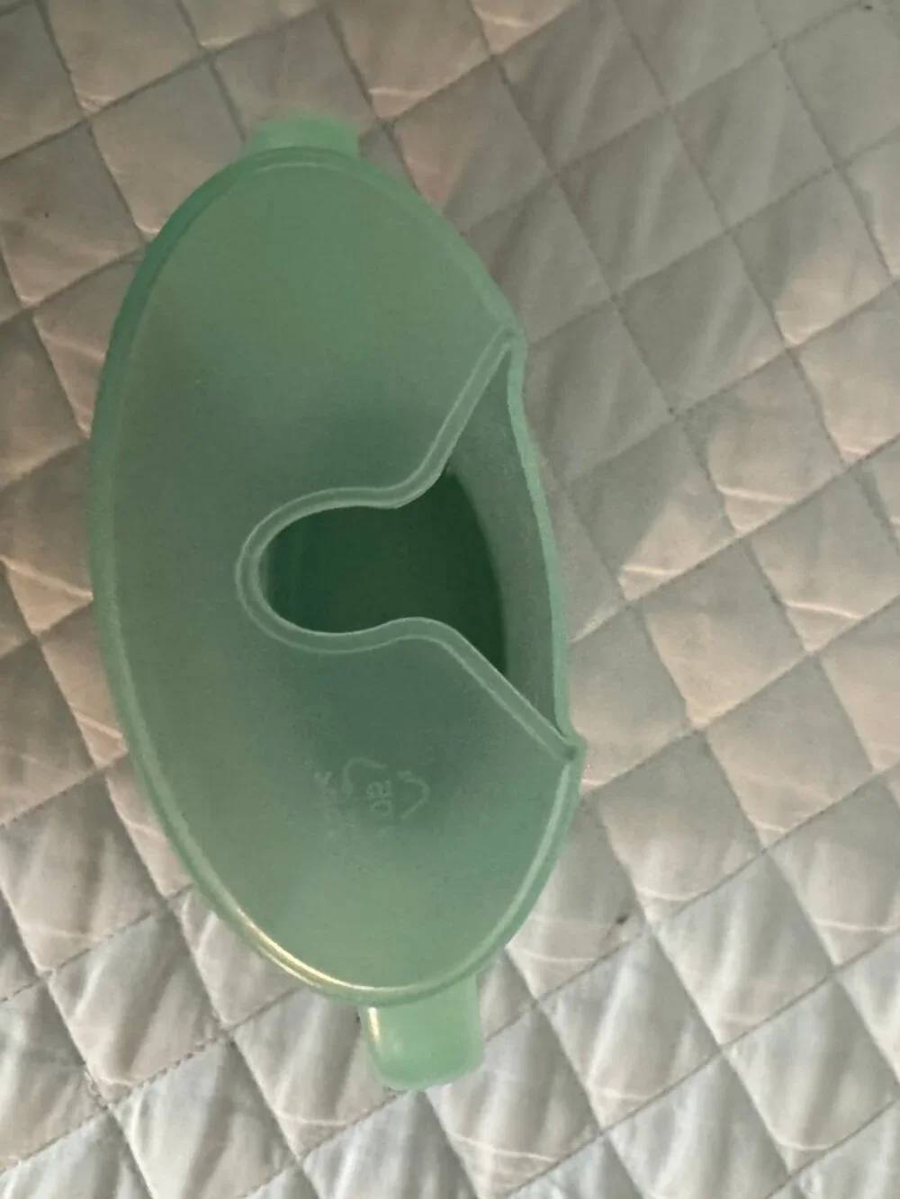 Green Squeeze Proof Holder for Baby Food